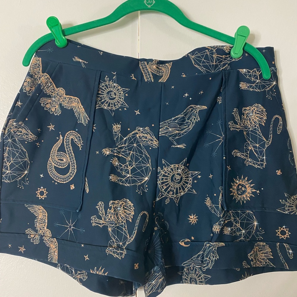 Magic Sky Cuffed Shorts BM